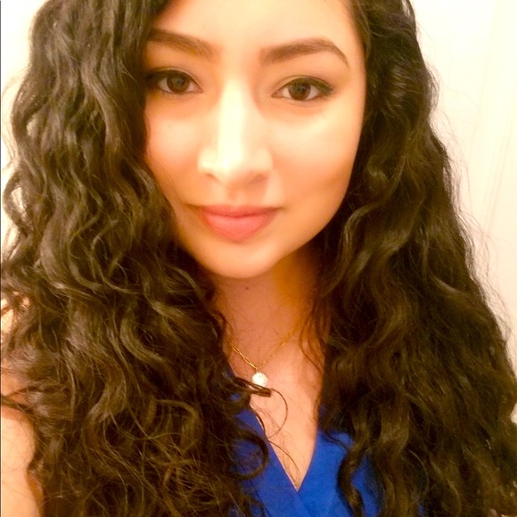 Meet your Posher, Heidi - Picture 1 of 1